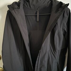 Black lululemon Hooded rain Jacket